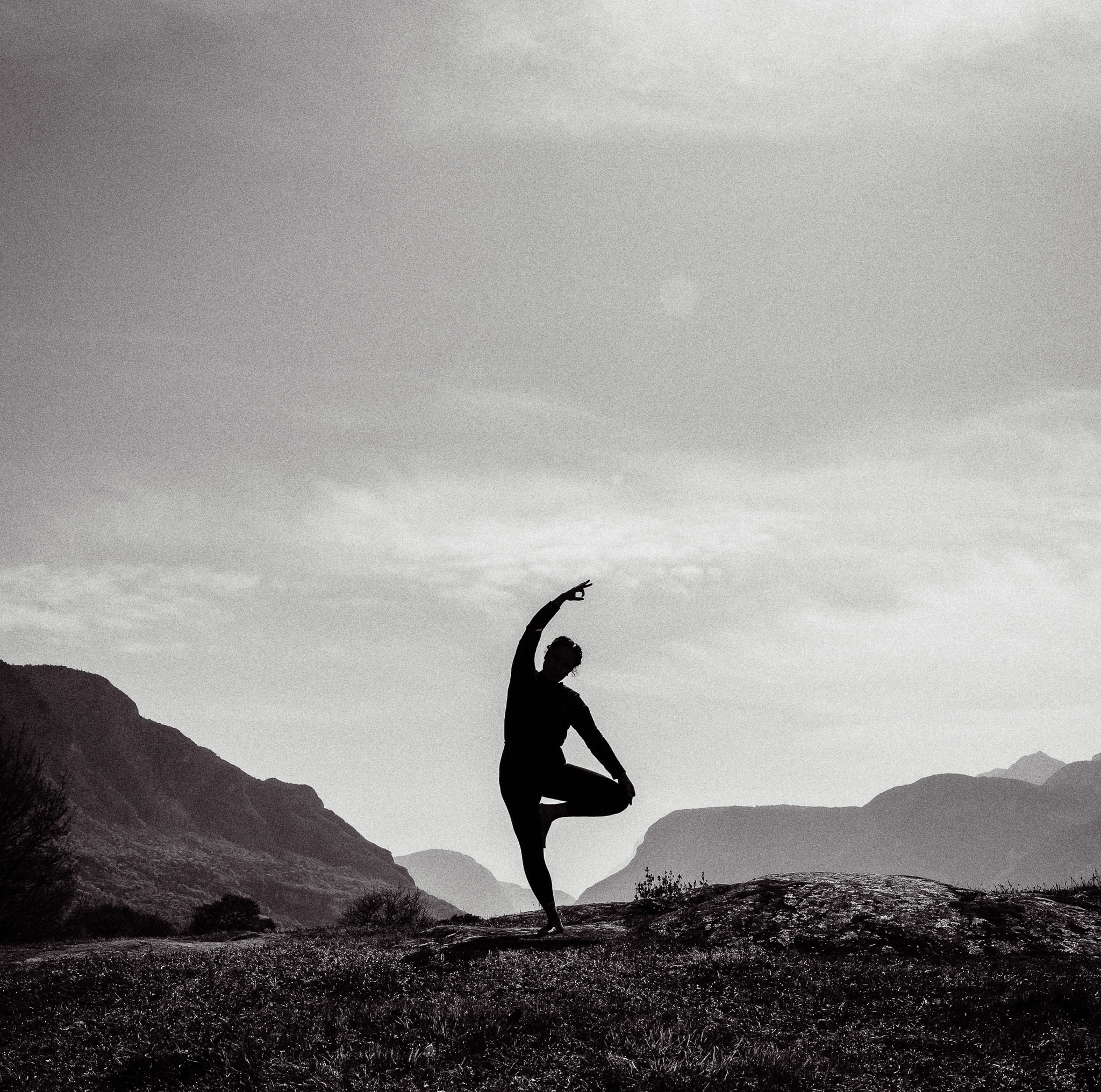 2025-aly-yoga-©-Tania-Marcadella-sw-2680